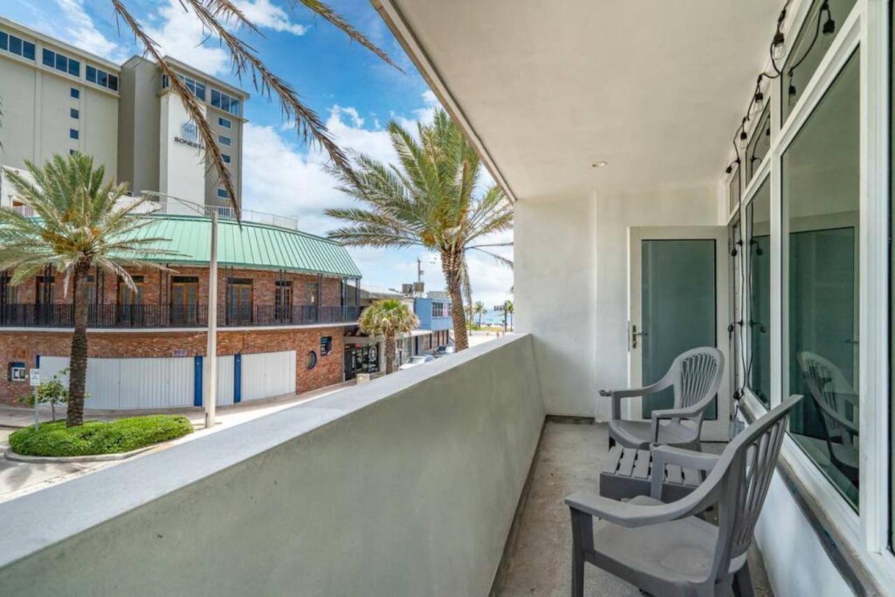 The Purple Pelican Beachfront With Ocean Balcony Unit 1 Форт Лодърдейл Екстериор снимка