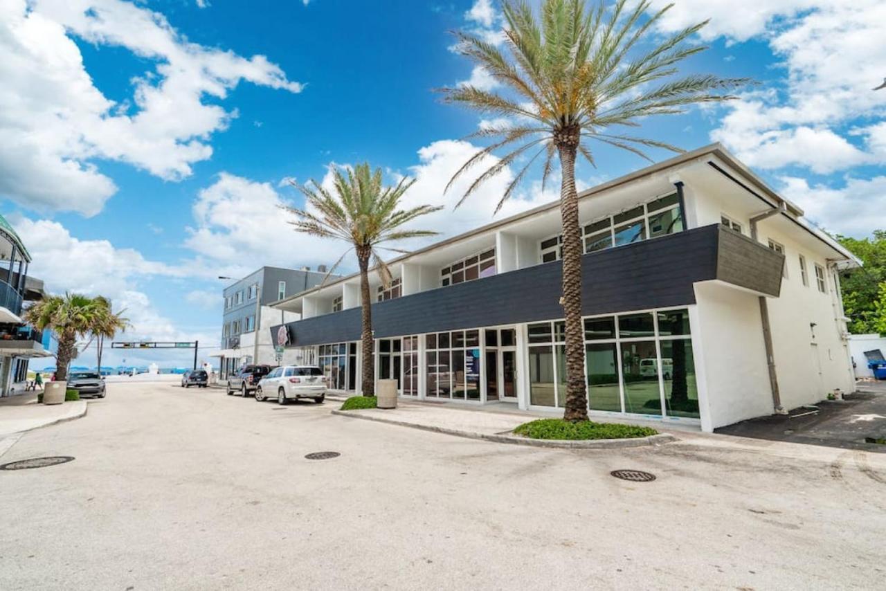 The Purple Pelican Beachfront With Ocean Balcony Unit 1 Форт Лодърдейл Екстериор снимка
