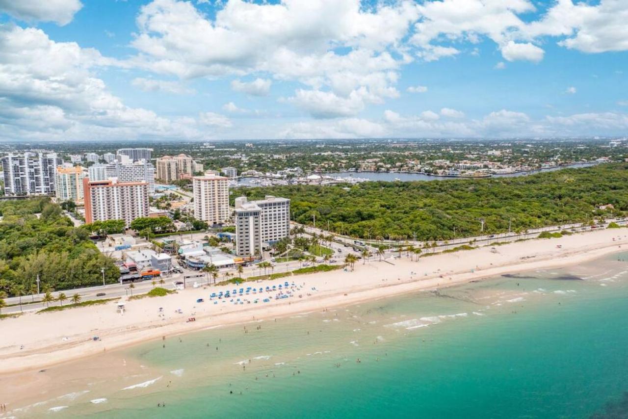 The Purple Pelican Beachfront With Ocean Balcony Unit 1 Форт Лодърдейл Екстериор снимка